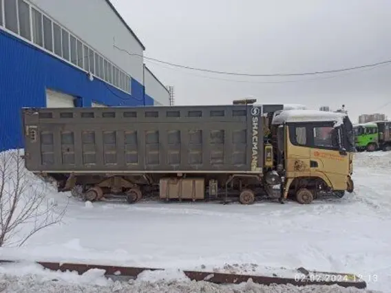 Самосвал специализированный SHACMAN SX33 2022 года б/у фото 3