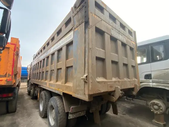 Специализированный, автомобиль - самосвал FAW J6 2022 года б/у фото 3