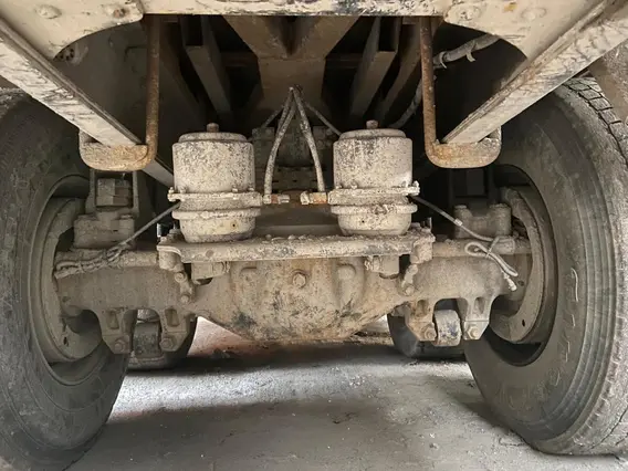 Специализированный, автомобиль - самосвал FAW J6 2022 года б/у фото 4