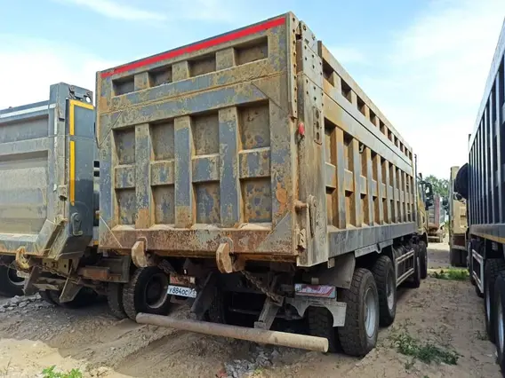 Специализированный автомобиль самосвал SHACMAN SX33186T366 2022 года б/у фото 3