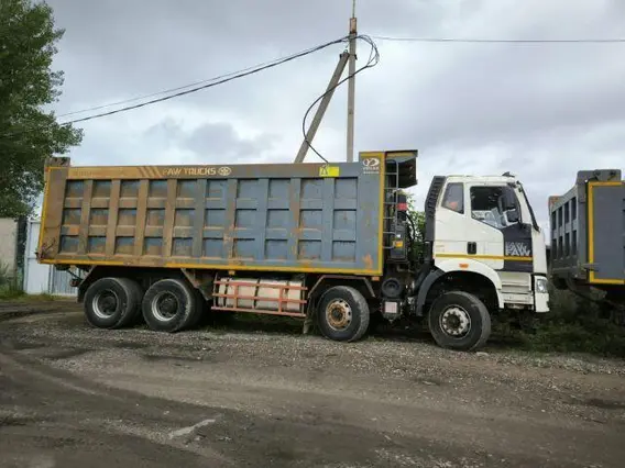 Самосвал FAW J6 2022 года б/у