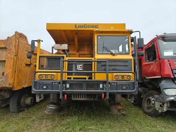 Карьерный самосвал LiuGong DW90A 2023 года б/у