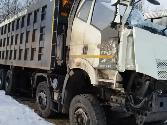 Cпециализированный, автомобиль - самосвал FAW J6 2022 года б/у фото 4