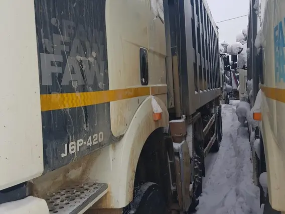 Самосвал FAW J6 2022 года б/у фото 9