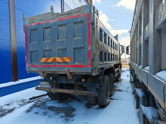Специализированный, автомобиль - самосвал SHACMAN SX32586T385 2021 года б/у фото 3