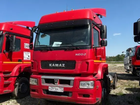 Грузовой тягач седельный КАМАЗ M1840 2022 года б/у