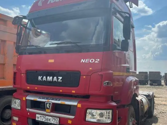 Грузовой тягач седельный КАМАЗ M1840 2022 года б/у