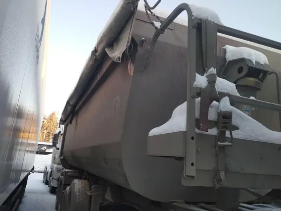 Самосвальный полуприцеп УралСпецТранс 946512-000В311-21 2024 года б/у фото 9
