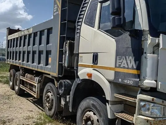 Специализированный, автомобиль - самосвал FAW J6 2022 года б/у фото 2