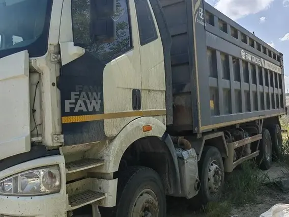 Специализированный, автомобиль - самосвал FAW J6 2022 года б/у фото 3