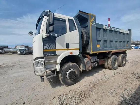 Самосвал специализированный, автомобиль-самосвал FAW J6 6x6 2023 года б/у