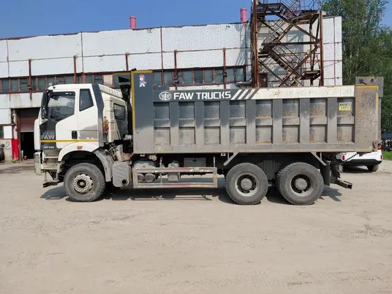 Самосвал FAW J6 2022 года б/у фото 3