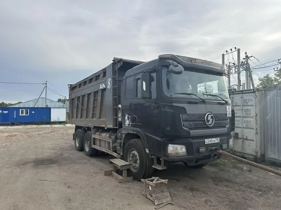 Самосвал SHACMAN SX32586V384 2023 года б/у