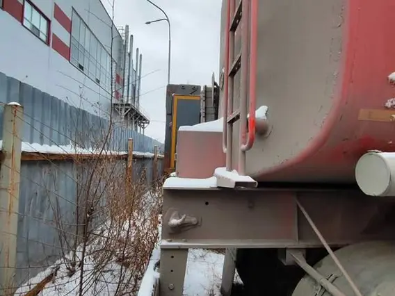 Полуприцеп-цистерна УралСпецТранс 94657L-A2-06 2023 года б/у фото 5