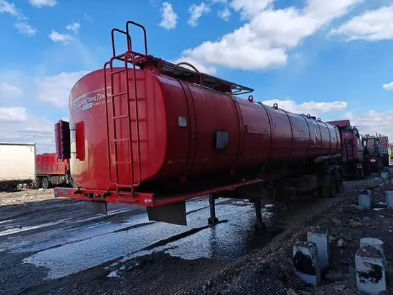 Полуприцеп-бензовоз УралСпецТранс 94652L-A2-06 2022 года б/у