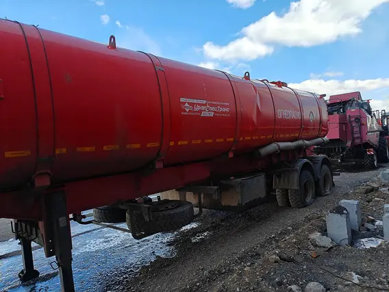 Полуприцеп-бензовоз УралСпецТранс 94652L-A2-06 2022 года б/у фото 4