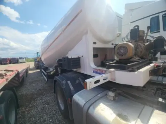 Полуприцеп-цистерна Star Trailer STRY 2023 года б/у фото 6