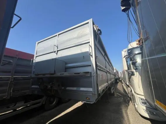 Самосвальный полуприцеп ЮГ АВТО 924000 2023 года б/у