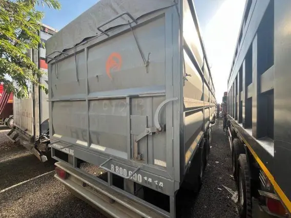 Самосвальный полуприцеп ЮГ АВТО 924000 2023 года б/у