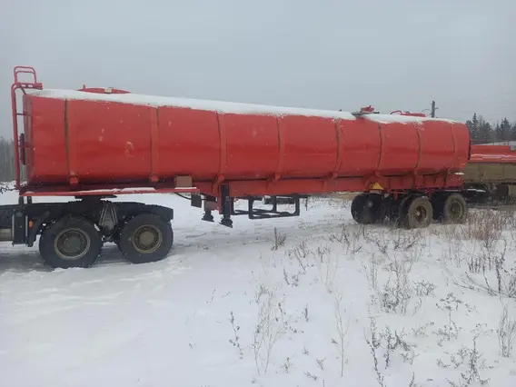 Полуприцеп-цистерна УралСпецТранс 94657L 2023 года б/у фото 3