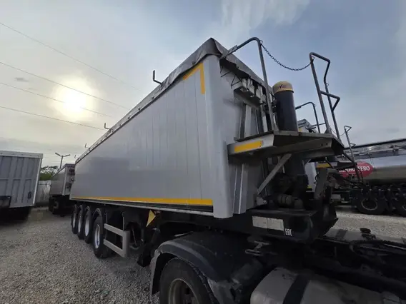 Специализированный, полуприцеп - самосвал BODEX KIS 4WA1 2023 года б/у фото 4