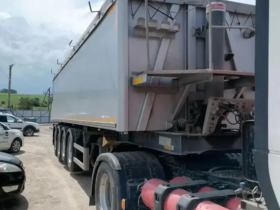 Специализированный, полуприцеп - самосвал BODEX KIS 4WA1 2023 года б/у фото 2