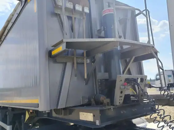 Полуприцеп-самосвал Bodex KIS 4WA1 2023 года б/у фото 4