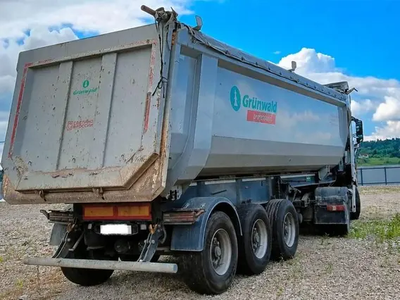 Полуприцеп-самосвал Grunwald 9453-0000010-50 2022 года б/у