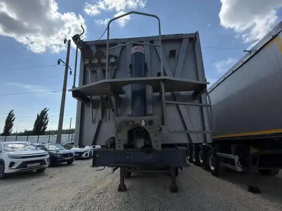 Полуприцеп-самосвал Bodex KIS 4WA1 2023 года б/у фото 3