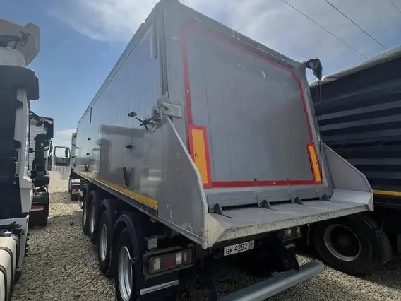 Полуприцеп-самосвал Bodex KIS 4WA1 2023 года б/у фото 6