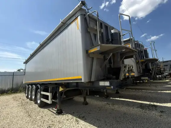 Полуприцеп-самосвал Bodex KIS 4WA1 2023 года б/у фото 5