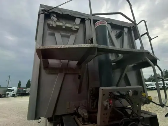 Полуприцеп-самосвал Bodex KIS 4WA1 2023 года б/у фото 3