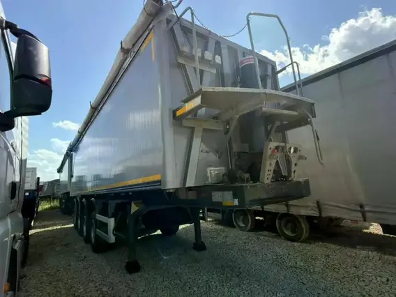Полуприцеп-самосвал Bodex KIS 4WA1 2023 года б/у фото 2
