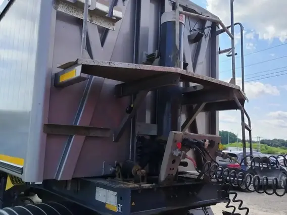 Полуприцеп-самосвал Bodex KIS 4WA1 2023 года б/у фото 7