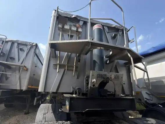Полуприцеп-самосвал Bodex KIS 4WA1 2023 года б/у фото 6