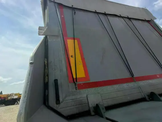 Полуприцеп-самосвал Bodex KIS 4WA1 2023 года б/у фото 9