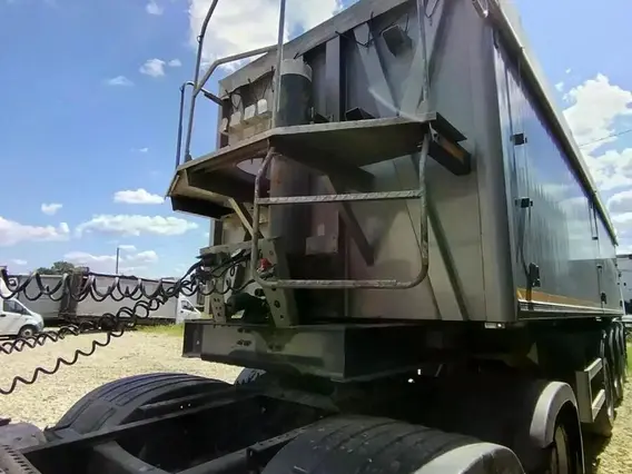 Полуприцеп-самосвал Bodex KIS 4WA1 2023 года б/у