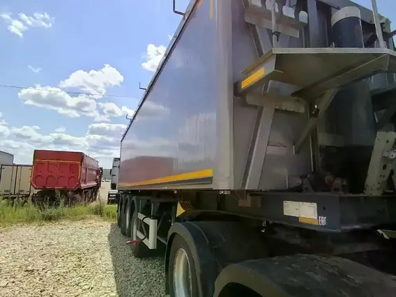 Полуприцеп-самосвал Bodex KIS 4WA1 2023 года б/у фото 8