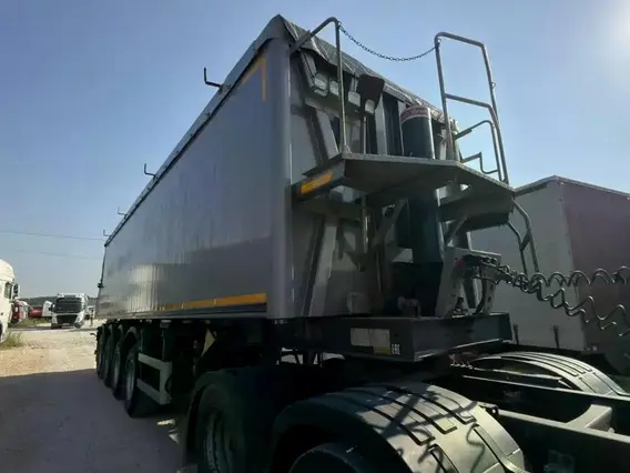 Полуприцеп-самосвал Bodex KIS 4WA1 2023 года б/у фото 2