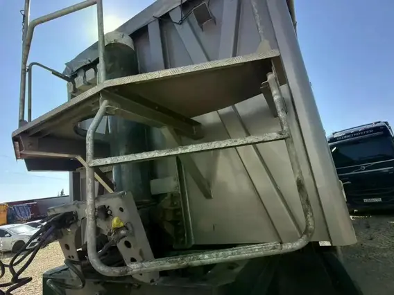 Полуприцеп-самосвал Bodex KIS 4WA1 2023 года б/у фото 7