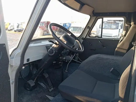 Тентованный грузовик УАЗ 390945 2025 года б/у фото 12