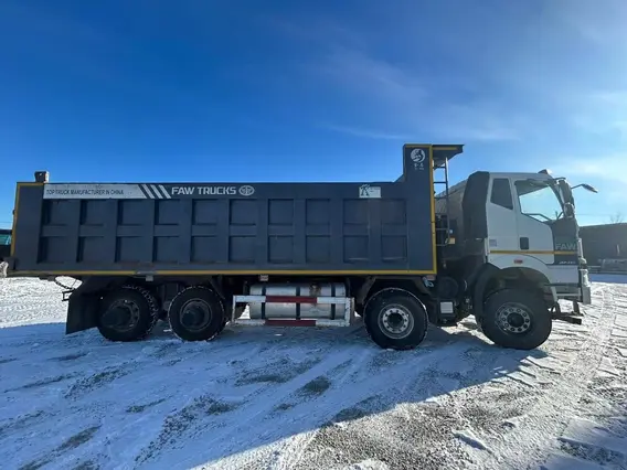 Самосвал FAW J6 2022 года б/у фото 8