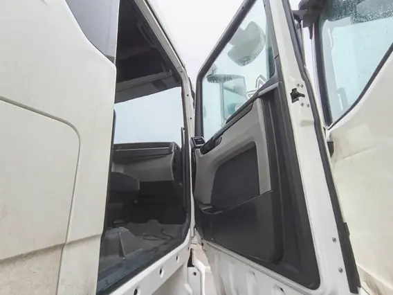 Седельный тягач MAN TGX 2022 года б/у фото 15