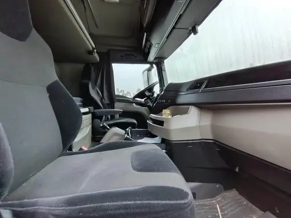 Седельный тягач MAN TGX 2022 года б/у фото 20