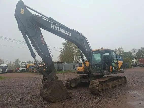 Экскаватор Hyundai R225LVS 2022 года б/у