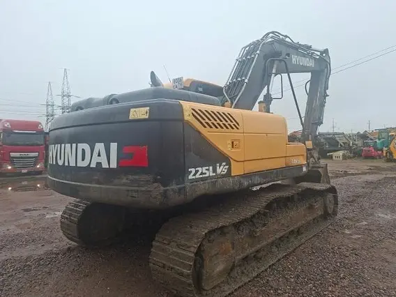 Экскаватор Hyundai R225LVS 2022 года б/у фото 11