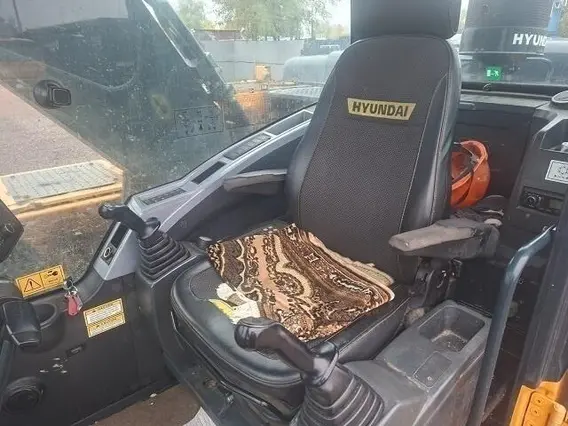 Экскаватор Hyundai R225LVS 2022 года б/у фото 12