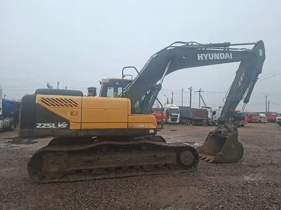 Экскаватор Hyundai R225LVS 2022 года б/у фото 5