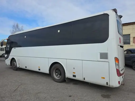 Междугородний автобус Yutong ZK6938HB9 2022 года б/у фото 10