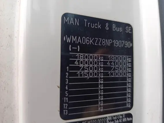 Седельный тягач MAN TGX 2022 года б/у фото 20